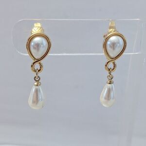 Vintage Mavella Clip On Earrings - Fancy Faux Pearl & Gold Tone Dangle